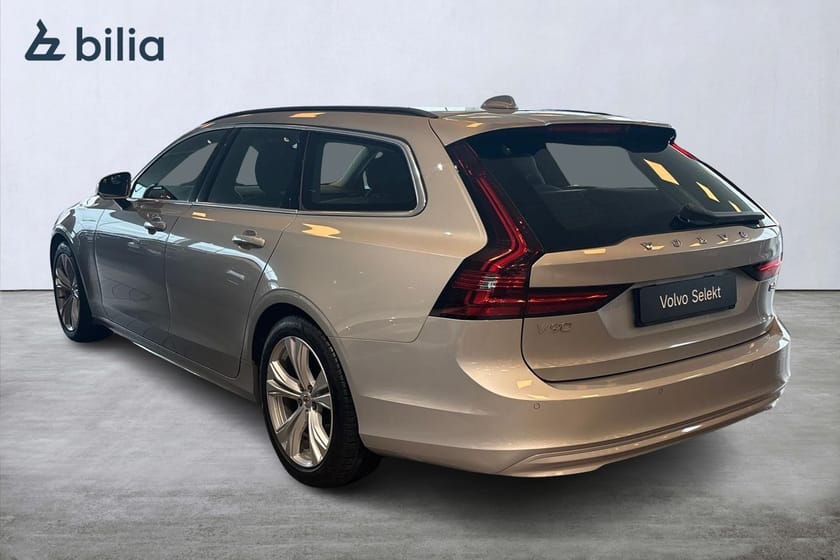 Bild 2 av Volvo V90 B4 Bensin Core - Parkeringskamera
