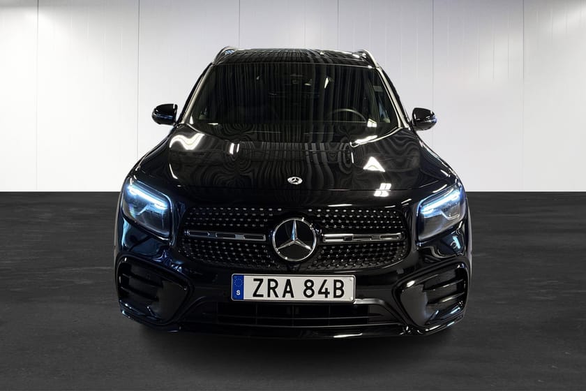 Bild 5 av Mercedes-Benz GLB 220 d 4MATIC 4M | AMG | 7-sits | 360 | Pano | Nightpaket | Drag | Offroad-paket
