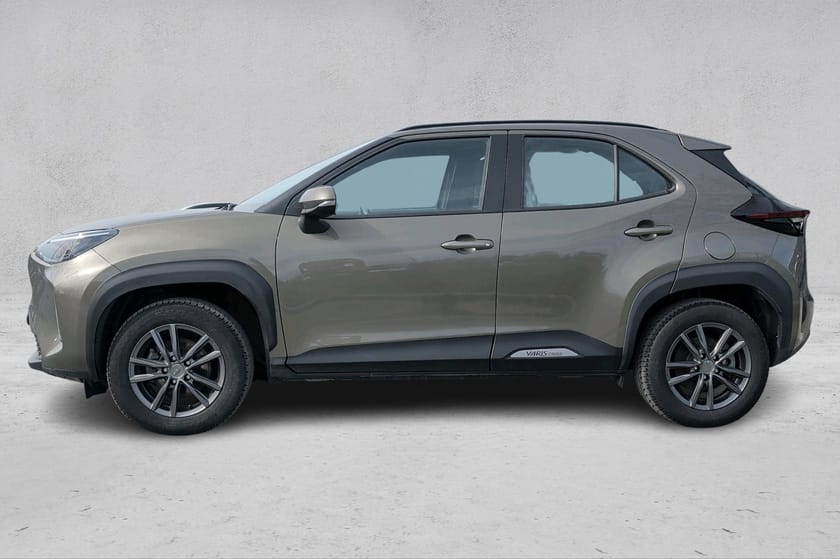 Bilde 2 av Toyota Yaris Cross Hybrid AWD-i Active - LED - Adaptiv cruise - Ryggekam.
