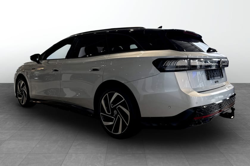 Bilde 2 av Volkswagen ID.7 GTX Tourer 4m stv 86kwh 340hk ex