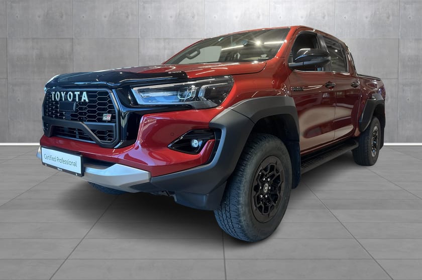 Bilde 1 av Toyota Hilux Dobbelcab D-Cab GR-Sport II 4x4 2,8 lt 204 hk