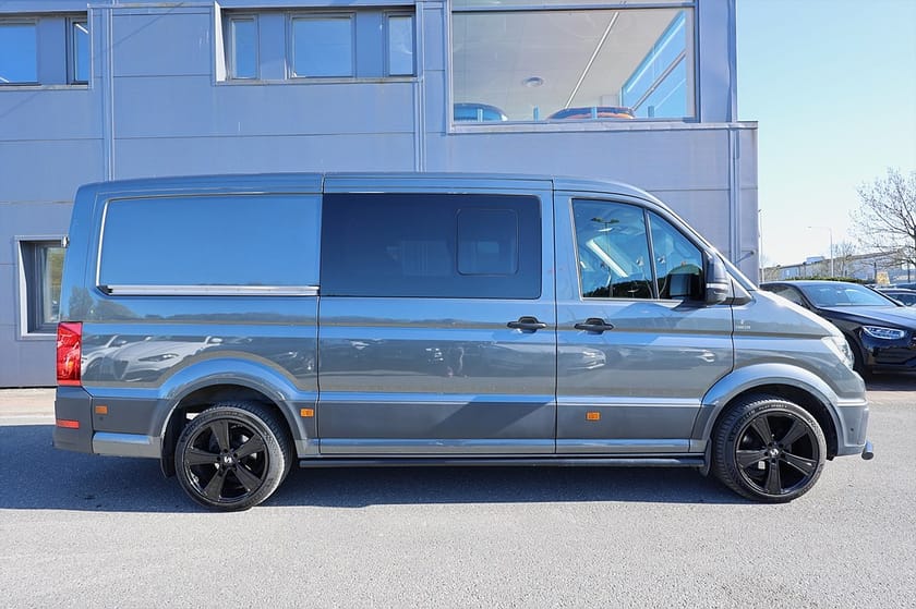 Bild 2 av Volkswagen Crafter 35 2.0 4M 177hk Racevan Läder G/Z Drag B-Kamera