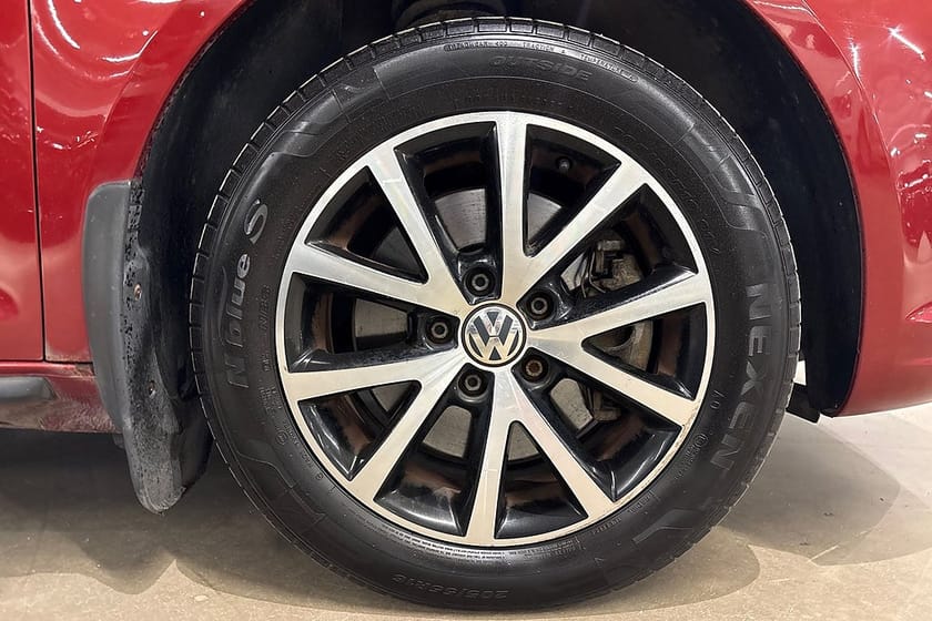 Bild 5 av Volkswagen Touran 7-seater 1.4 TSI Masters 7-Sits / Panorama / Drag / P-Sensor