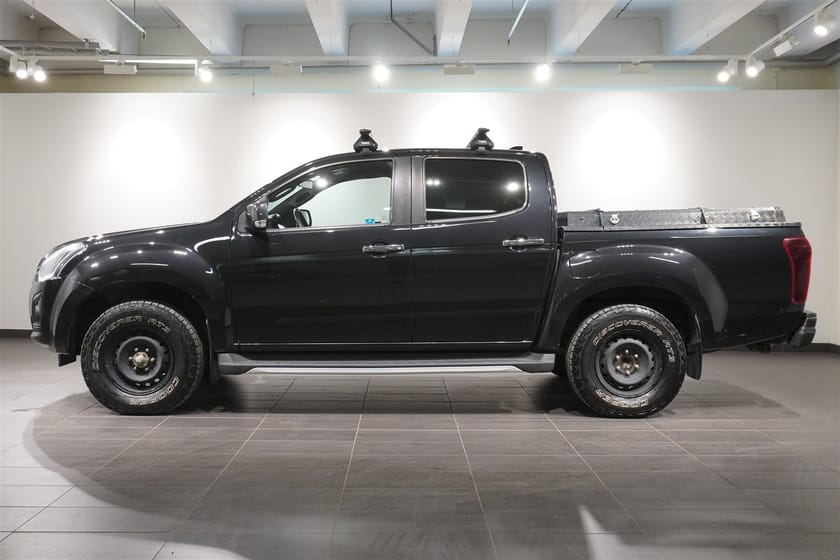 Bild 2 av Isuzu D-Max Crew Cab 1.9 4WD Aut Drag Kamera Värmare