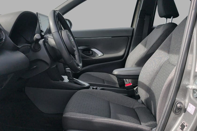 Bilde 4 av Toyota Yaris Cross Hybrid AWD-i Active - LED - Adaptiv cruise - Ryggekam.