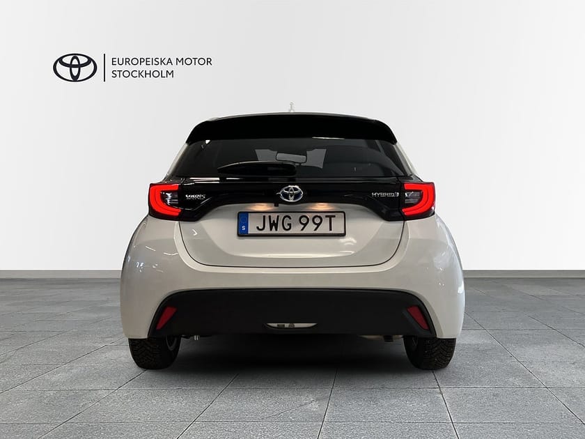 Bild 4 av Toyota Yaris Hybrid CVT / Active Plus / V-HJUL