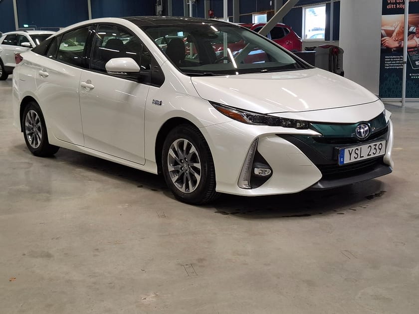 Bild 1 av Toyota Prius Plug-in Hybrid 1.8 VVT-i Executive CVT AUT