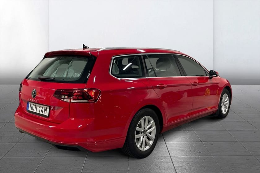 Bild 4 av Volkswagen Passat Sportscombi SC 2.0 TDI Vinterpaket ergoComf CarPlay AdaptivFH