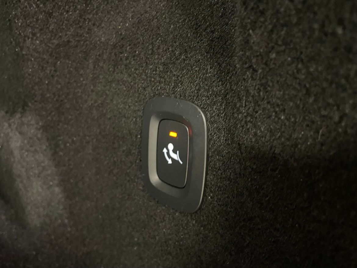 Volvo XC60 2023 - miniatyr 7