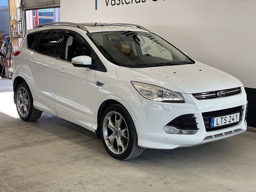 Bild 1 av Ford Kuga Titanium 2.0 TDCi AWD 140hk Drag Värmare Panorama