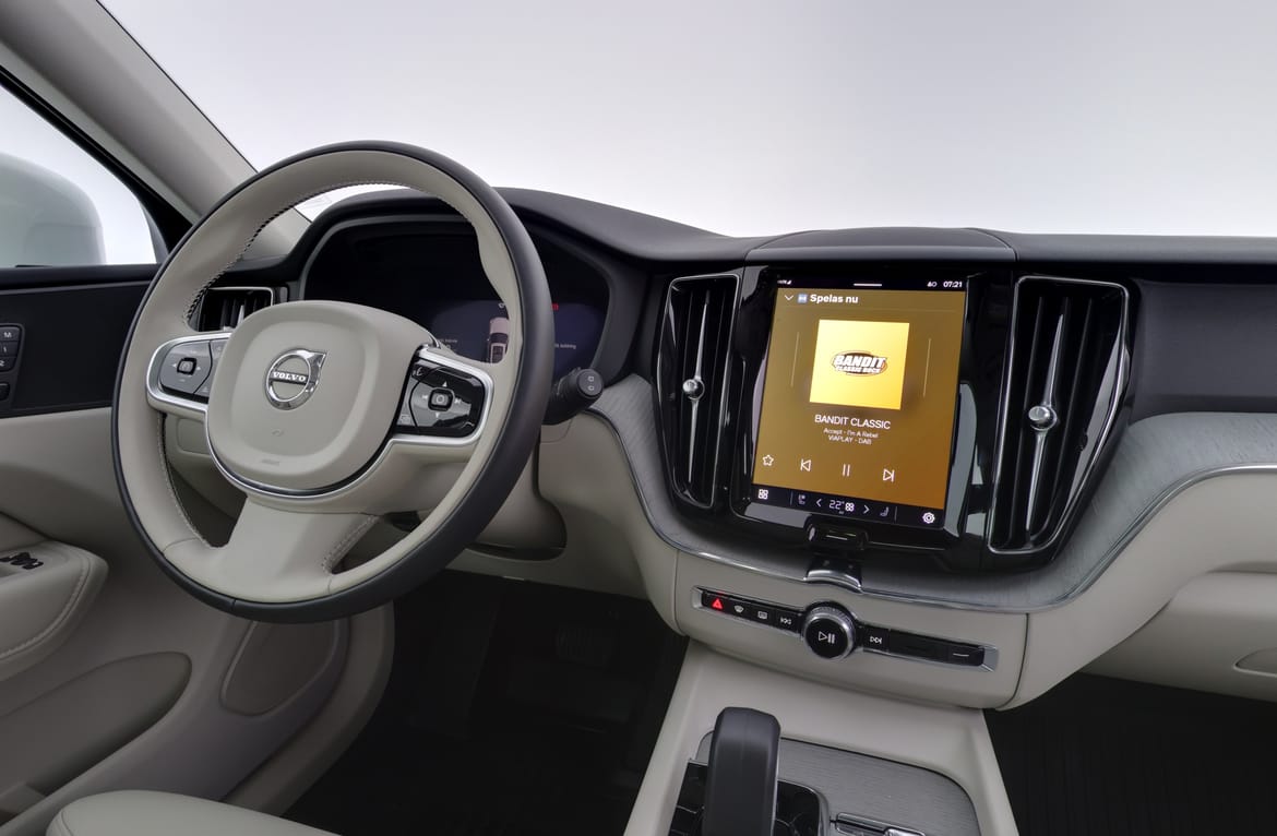 Volvo XC60 2025 - miniatyr 8