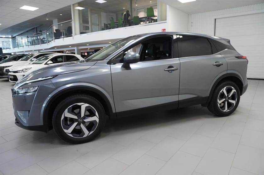 Bild 3 av Nissan Qashqai N-Connecta 1.3 DIG-T MHEV 158 hk Drag