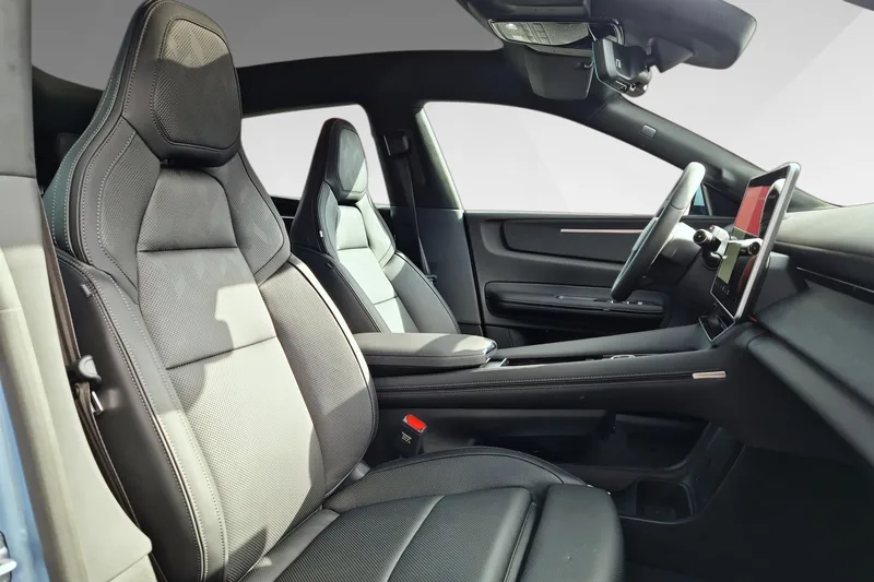 Polestar 4 Long Range Dual motor bilde 18