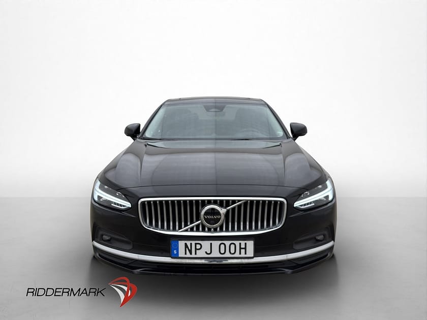Bild 5 av Volvo S90 B5 AWD 235hk Ultimate Bright B&W Pano 360° Värm