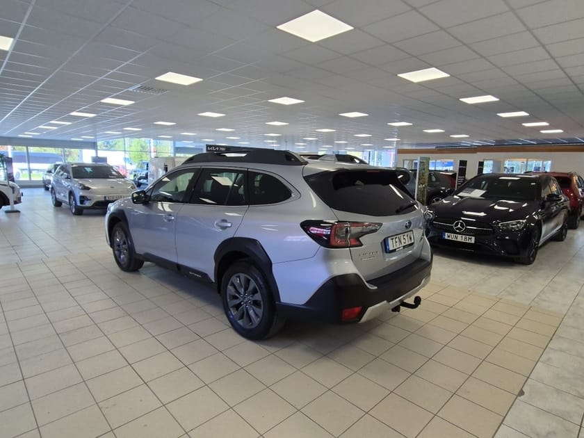 Bild 5 av Subaru Outback 2.5 4WD XFuel Adventure V-Hjul Drag M-Värm LågSkatt