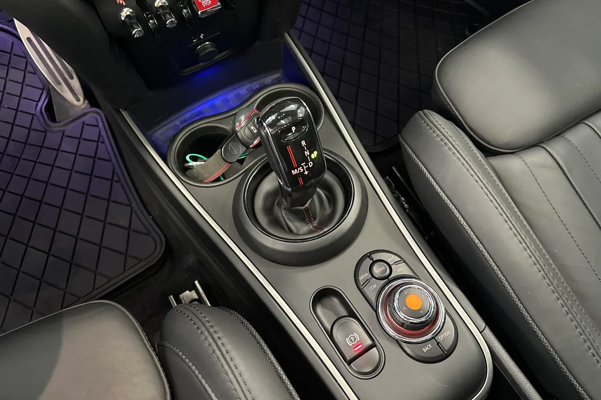 picture of a car