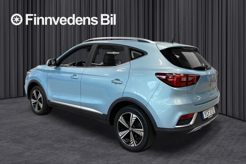 Bild 2 av MG ZS EV 143hk (V-HJUL) *Läder/Pano/Nyservad*