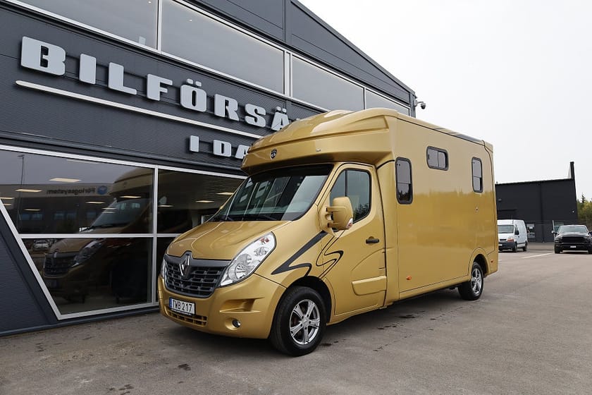 Bild 1 av Renault Trucks Master Chassi 3.5t Hästbil Paragan Excelsion B-kort