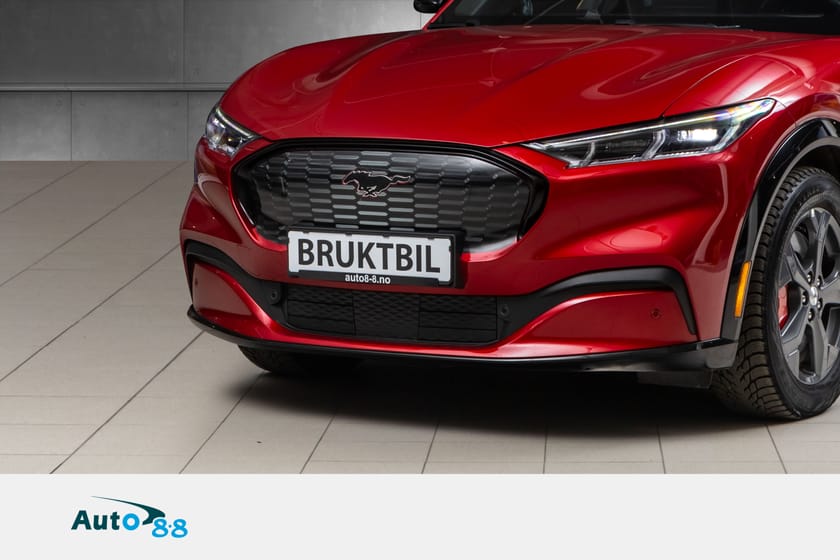Bilde 3 av Ford Mustang Mach-E Long Range AWD / / Hengerfeste / GT-grill! ++
