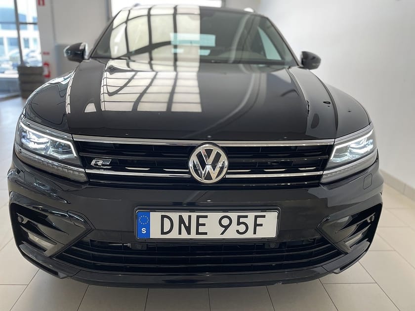 Bild 2 av Volkswagen Tiguan 2.0 TDI 190 DSG 4MOTION|R-Line|Värmare|Drag