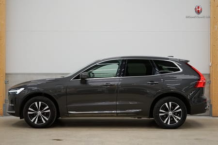 Volvo XC60 Recharge T6 AWD Pano Drag Värmare Kamera Carplay Rattvä
