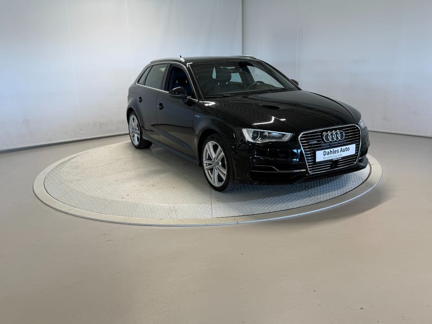 Bilde 2 av Audi A3 Sportback e-Tron S-Line ACC/Krok/Kam/El.sete/Navi