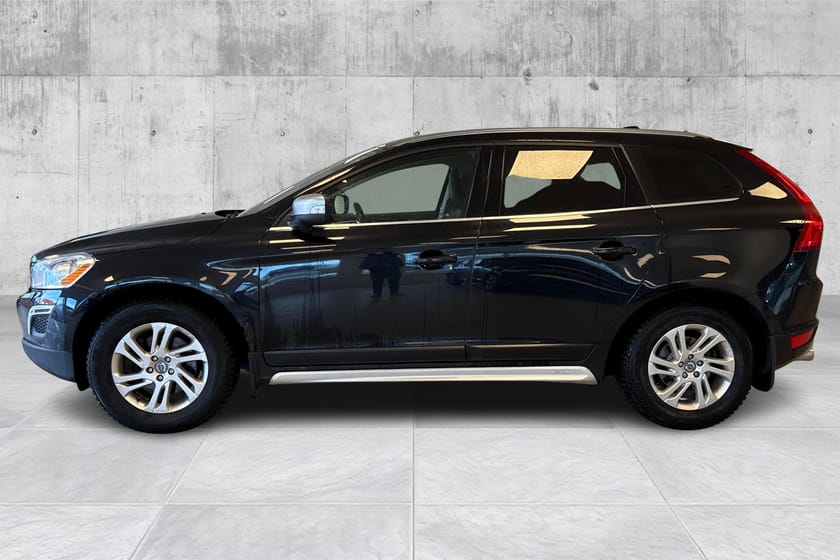 Bilde 2 av Volvo XC60 D4 R-Design/Krok/DS.Pk/ACC/VOC/El.bakluke/RTI/EU28