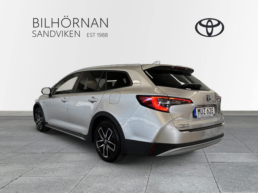 Bild 3 av Toyota Corolla TREK Hybrid 1,8 Touring Sports Vinterhjul
