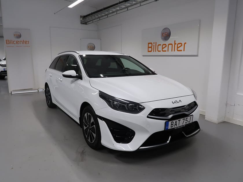 Bild 3 av Kia Ceed Sportswagon Plug-in Hybrid SW Advance V-Däck ingår Drag-Kamera-Navi