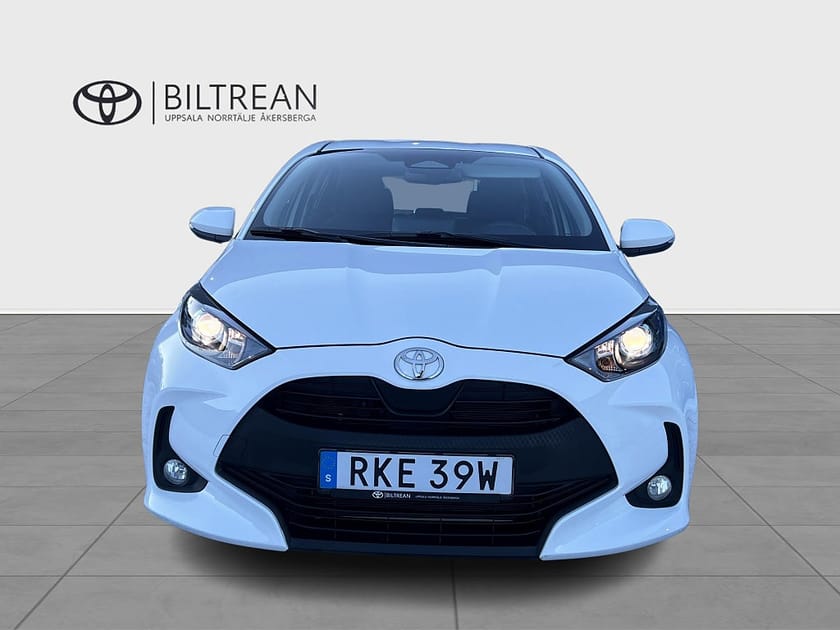 Bild 2 av Toyota Yaris Hybrid 115 1,5 Active Komfortpaket Vinterhjul Ingår!