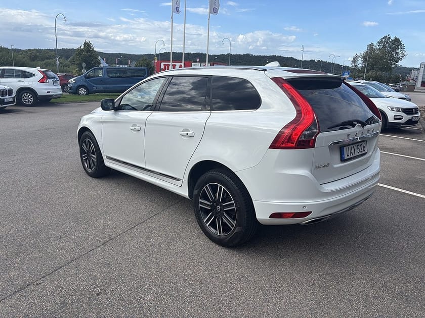 Bild 4 av Volvo XC60 D4 190hk Summum Drag panorama d- värm kamrem bytt