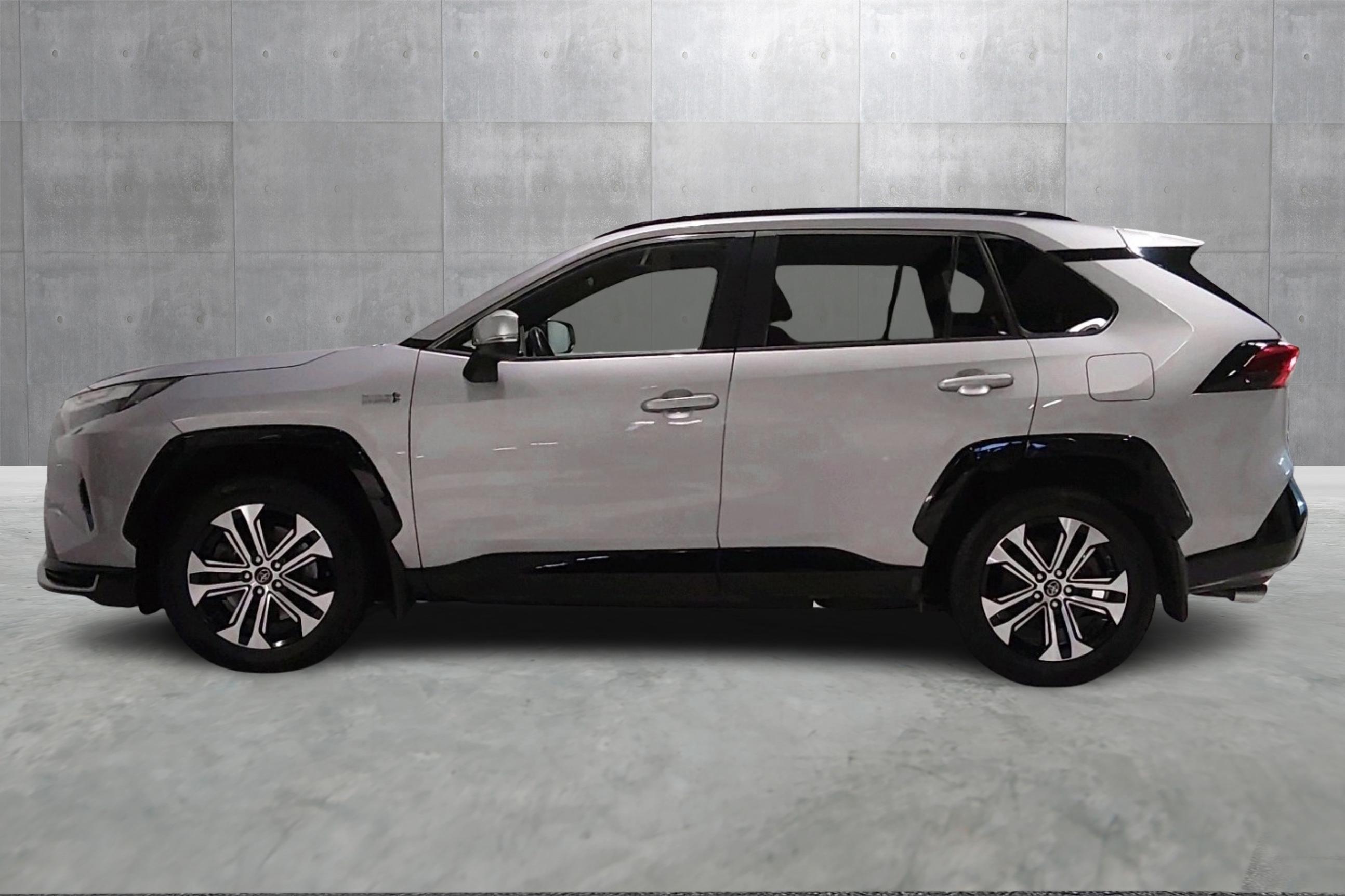 Thumnail bilde 1 av Toyota RAV4 Plug-in Hybrid
