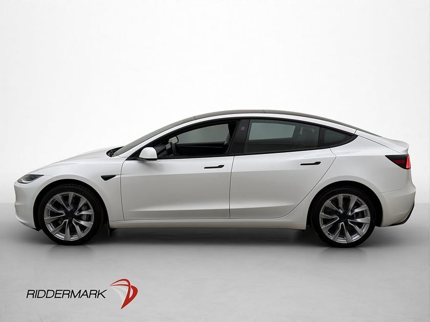 Bild 5 av Tesla Model 3 Standard Range Panorama Autopilot Svensksåld