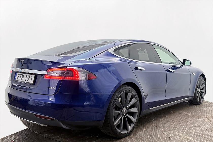 Bild 5 av Tesla Model S 85D AWD CCS-uppgr Luftfjäd Köldpkt Läder Navi Kamera AP 423hk