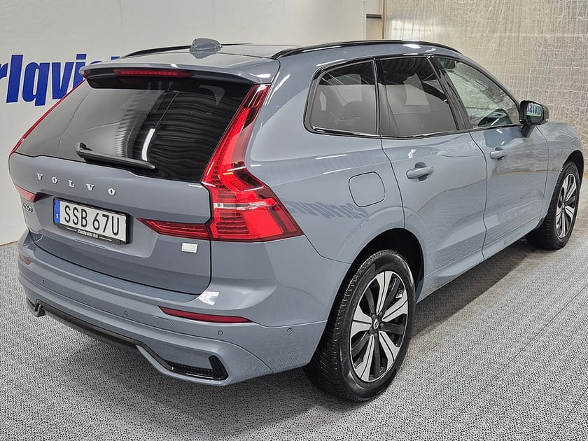 Bild 4 av Volvo XC60 T6 Recharge Plus Dark plug in AWD 350HK 4x4 Panorama Läder