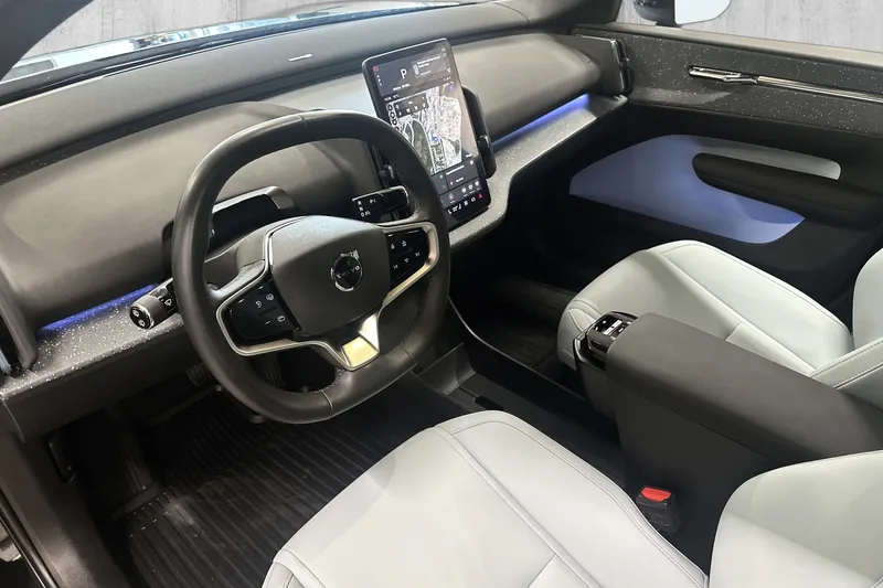 Volvo EX30 Twin Motor Performance bilde 11