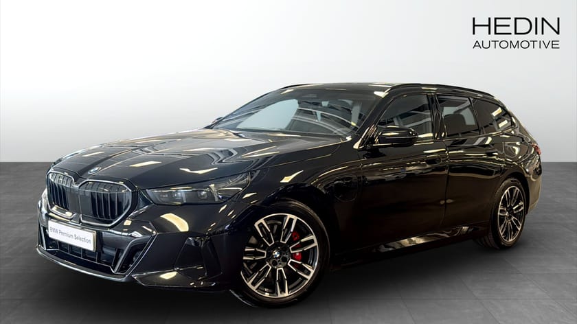 Bild 1 av BMW 530e xDrive Touring M Sport Pro Active Travel Tonat Drag
