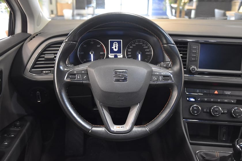Bild 2 av SEAT Leon X-Perience 1.6 AWD Backkamera Dragkrok