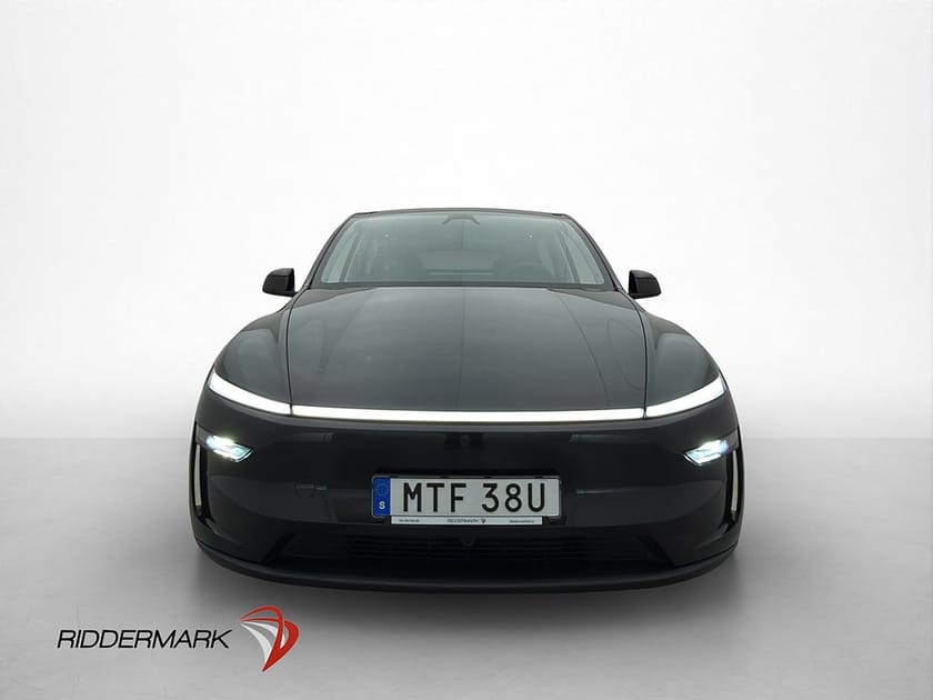 Bild 3 av Tesla Model Y Long Range RWD Autopilot Dragkrok Svensksåld