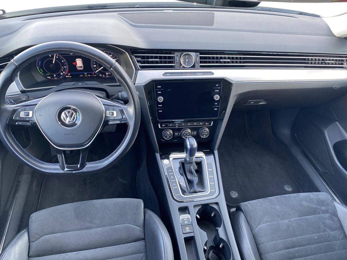 Volkswagen Passat 2018 - miniatyr 8