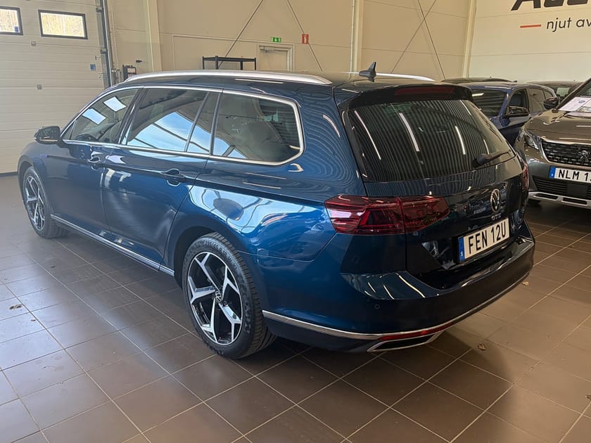 Bild 4 av Volkswagen Passat Sportscombi GTE SC Executive Cockpit/Värmare/drag/HuD/Keyless/IQ