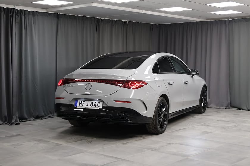 Bild 2 av Mercedes-Benz CLA 250+ AMG Advanced Plus Panorama Night Keyless MOMS