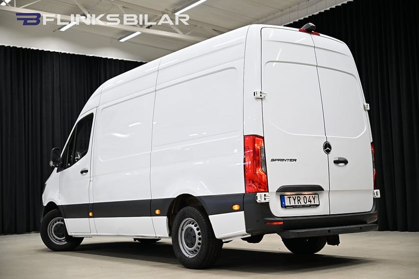 Bild 4 av Mercedes-Benz Sprinter 315 CDI RWD Skåpbil 150HK 9G Automat|Värmare|GPS|Backkamera|Leasbar