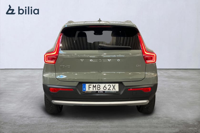 Bild 5 av Volvo XC40 B4 FWD Bensin Core SE II Parkeringssensor fram/bak Mörkt tonade rutor 5 st