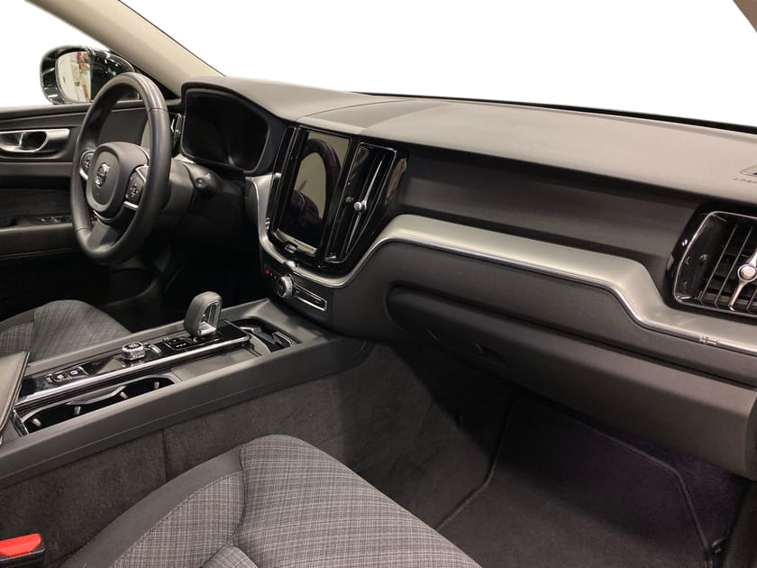 Bild 4 av Volvo XC60 Recharge T6 Core Edition - Drag!