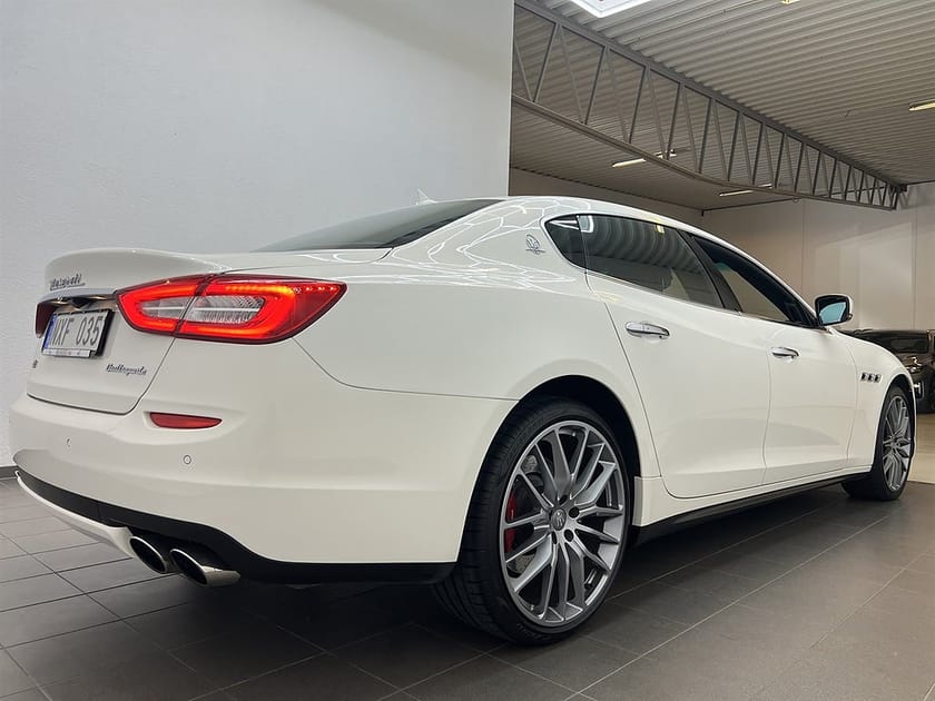 Bild 3 av Maserati Quattroporte S Q4 410hk 21"/Navi/Sportavgas/Nyservad!