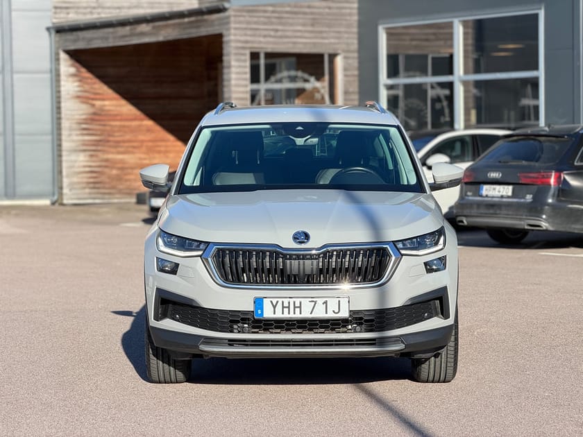 Bild 3 av Škoda Kodiaq 7-Seater Skoda 2.0 TDI 4x4 Värmare Skinn Drag 7-Sits Canton