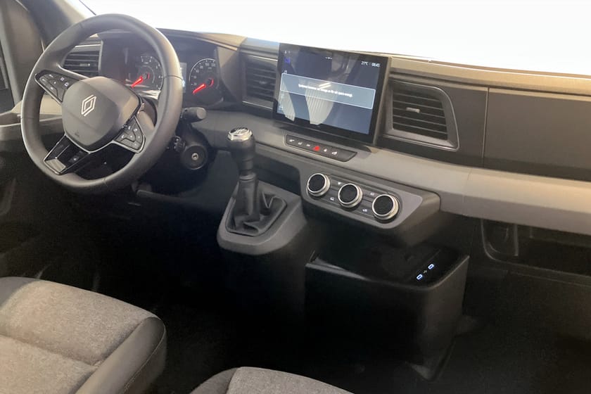 Bild 4 av Renault Master Nordic Line 150 L2H2 FWD
