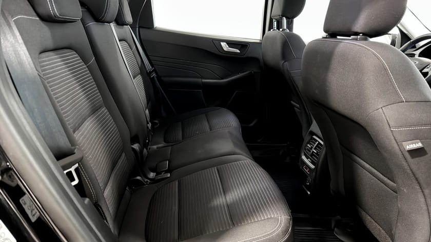 Bild 5 av Ford Kuga Plug-In Hybrid Titanium 225hk   |Backkamera | Vinterpaket |
