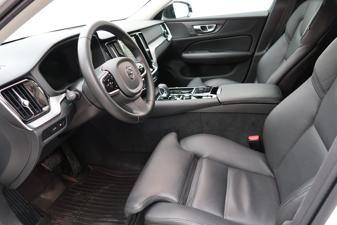 Volvo V60 2025 - miniatyr 3